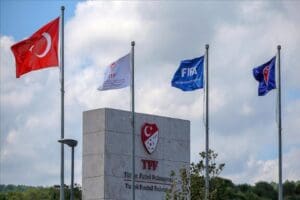 T&uuml;rkiye Futbol Federasyonu, transfer ve tescil d&ouml;nemi ile ilgili, "Ligden