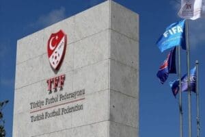 T&uuml;rkiye Futbol Federasyonu (TFF), deprem felaketi nedeniyle bu hafta oynanacak