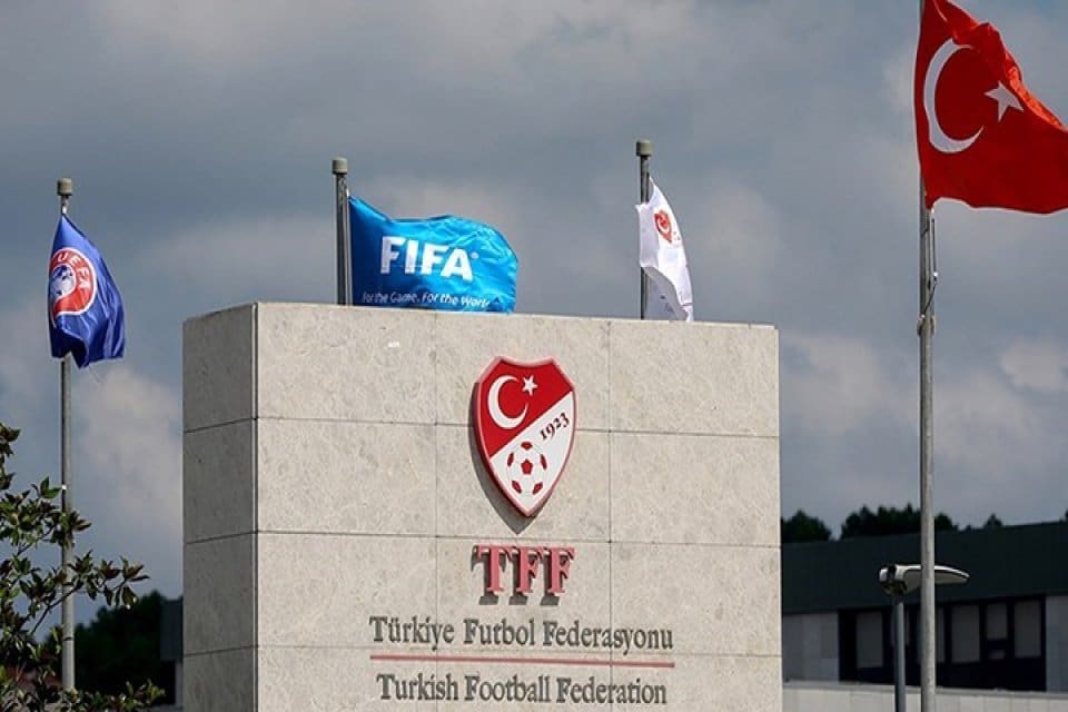 T&uuml;rkiye Futbol Federasyonu'nun (TFF) İstanbul Riva'daki merkez binasına d&uuml;zenlenen silahlı
