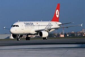 T&uuml;rk Hava Yolları'nın (THY) İstanbul-Moskova seferini ger&ccedil;ekleştiren tarifeli u&ccedil;ağı, teknik