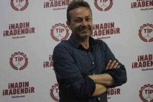T&uuml;rkiye İş&ccedil;i Partisi&rsquo;nin (TİP) İzmir&rsquo;den Milletvekili adayı g&ouml;sterdiği gazeteci İrfan