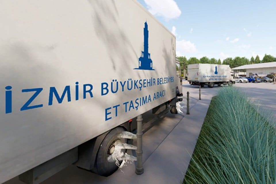 İzmir B&uuml;y&uuml;kşehir Belediye Başkanı Tun&ccedil; Soyer&rsquo;in &ldquo;Başka Bir Tarım M&uuml;mk&uuml;n&rdquo;