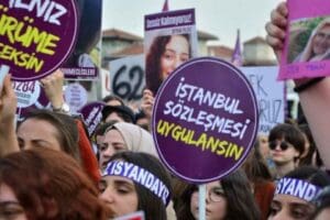 Bakanlık tarafından valiliklere g&ouml;nderilen 2022 Kadına Y&ouml;nelik Şiddetle M&uuml;cadele başlıklı
