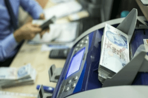 Bankaların TL mevduata uyguladıkları faiz oranında d&uuml;ş&uuml;ş s&uuml;r&uuml;yor. &Ouml;zellikle kur