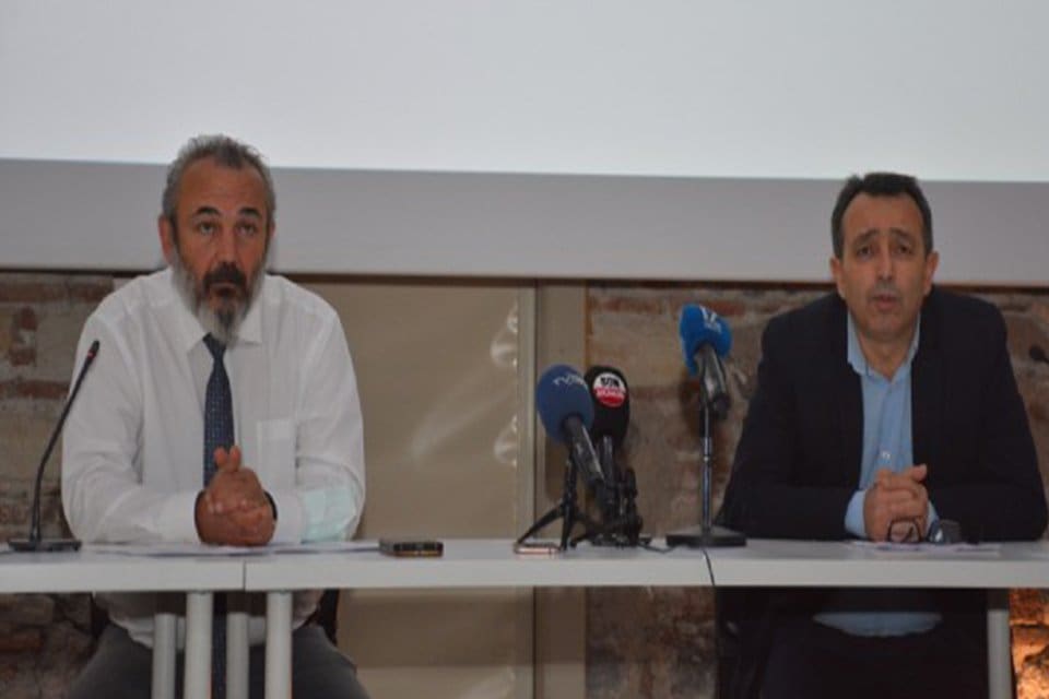 TMMOB İKK Sekreteri Akdemir ve Baro Başkanı Y&uuml;cel, yaptıkları a&ccedil;ıklamada;