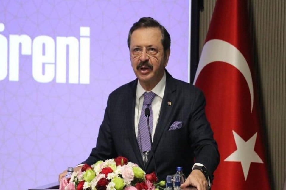 T&uuml;rkiye Odalar ve Borsalar Birliği (TOBB) Başkanı Rifat Hisarcıklıoğlu, bazı