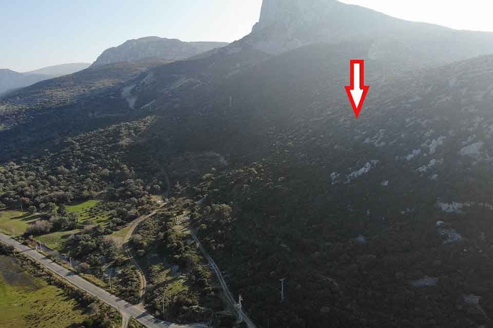 Karaburun'da TOKİ tarafından yapılması planlanan toplu konut projesi tartışmaları, TOKİ