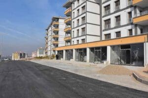 TOKİ, İzmir&rsquo;de 68 işyerini a&ccedil;ık artırma ile satışa &ccedil;ıkarıyor. İş