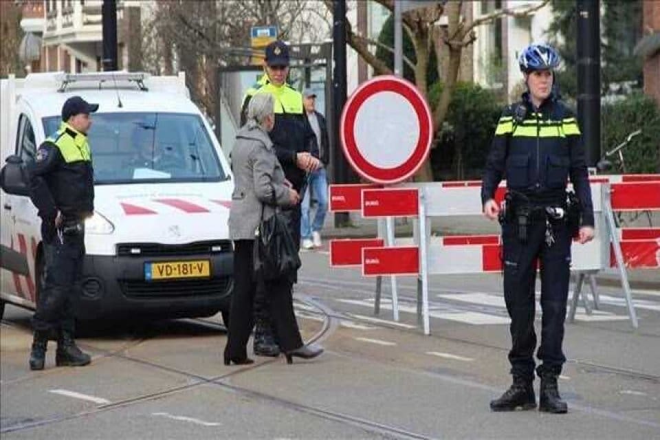 Hollanda'da, Paraguay'dan gelen ve i&ccedil;inde soya fasulyesi olan konteynerde 4