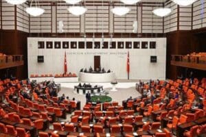 CHP'nin sağlık &ccedil;alışanlarına y&ouml;nelik şiddet konusundaki olağan&uuml;st&uuml; toplantı &ccedil;ağrısı &uuml;zerine