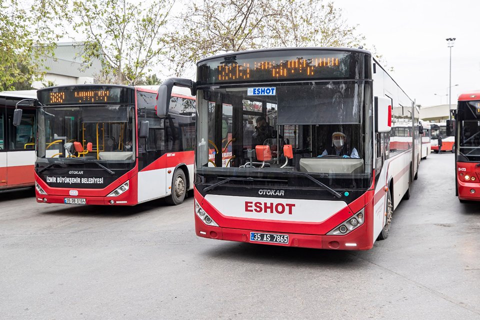 İzmir Büyükşehir Belediyesi’ne bağlı toplu ulaşım kurum ve kuruluşları, pandemiyle