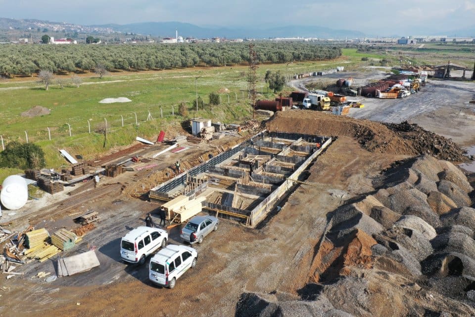 Torbalı Belediyesi, belediyenin kilit birimleri olan Fen İşleri M&uuml;d&uuml;rl&uuml;ğ&uuml;, Park