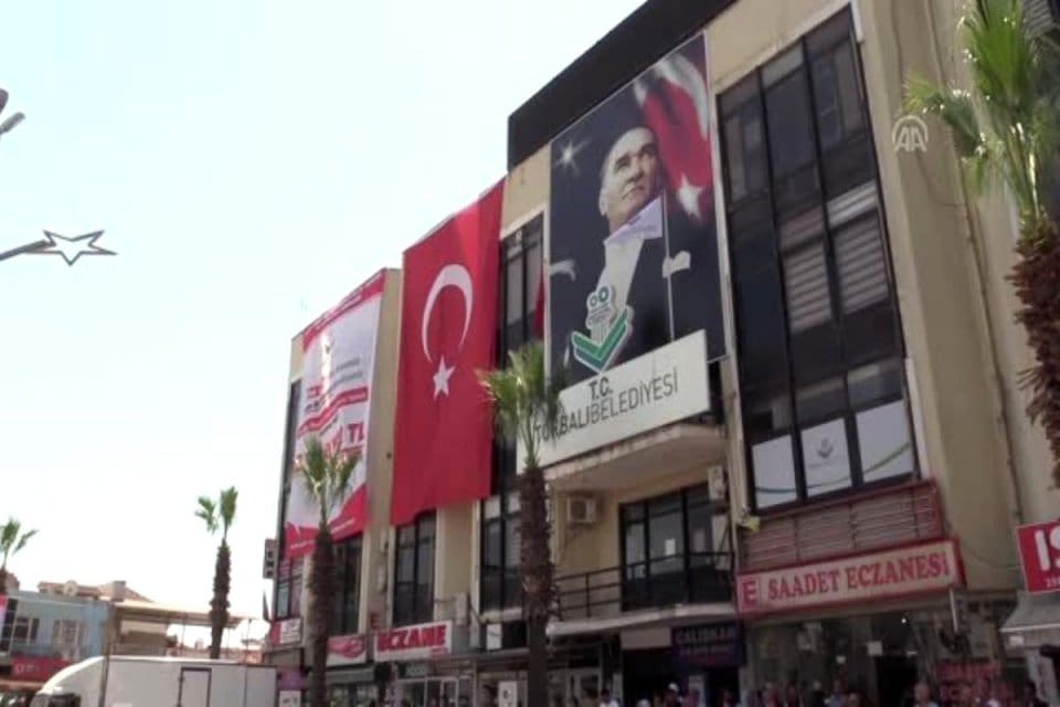 Torbalı&rsquo;da Belediye Başkanı İsmail Uygur&rsquo;un vefat etmesinin ardından yerine ge&ccedil;ecek