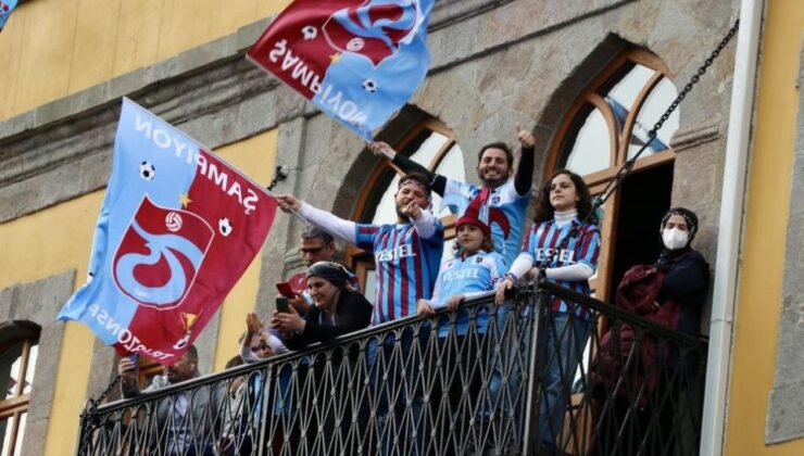 Trabzon'a taraftarlardan şampiyonluk göçü