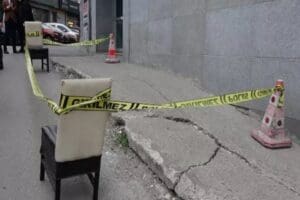 Trabzon&rsquo;da kimliği belirsiz kişi tarafından havaya ateşlenen tabancadan &ccedil;ıkan 2