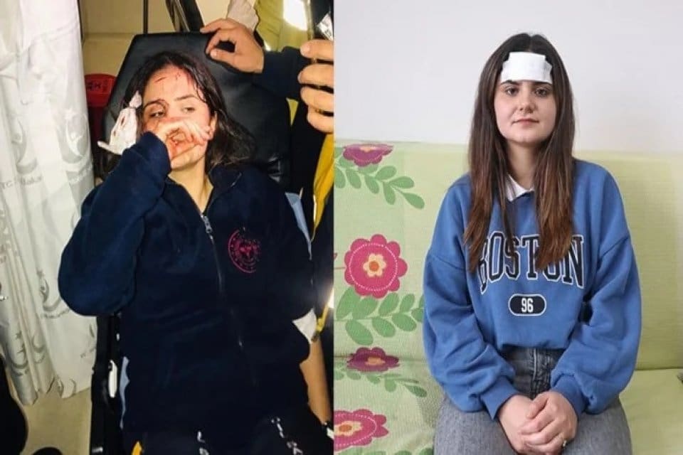 Hatay'ın Defne il&ccedil;esinde trafik kazasındaki yaralılara m&uuml;dahale eden 2 sağlık