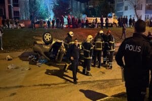 K&uuml;tahya&rsquo;da aynı y&ouml;nde giden iki otomobilin &ccedil;arpıştığı kazada İnci Soysal