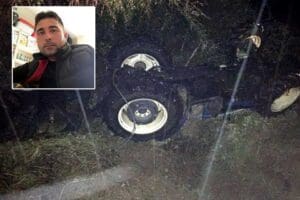 İzmir'in Sel&ccedil;uk il&ccedil;esinde s&uuml;r&uuml;c&uuml;s&uuml;n&uuml;n direksiyon hakimiyetini kaybettiği trakt&ouml;r devrildi. Kazada