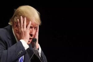 ABD'de yeniden Başkan olmak i&ccedil;in kolları sıvayan Donald Trump'a Y&uuml;ksek