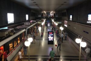 İzmir Büyükşehir Belediyesi’ne bağlı Metro ve Tramvay hizmet tesislerine, Türk
