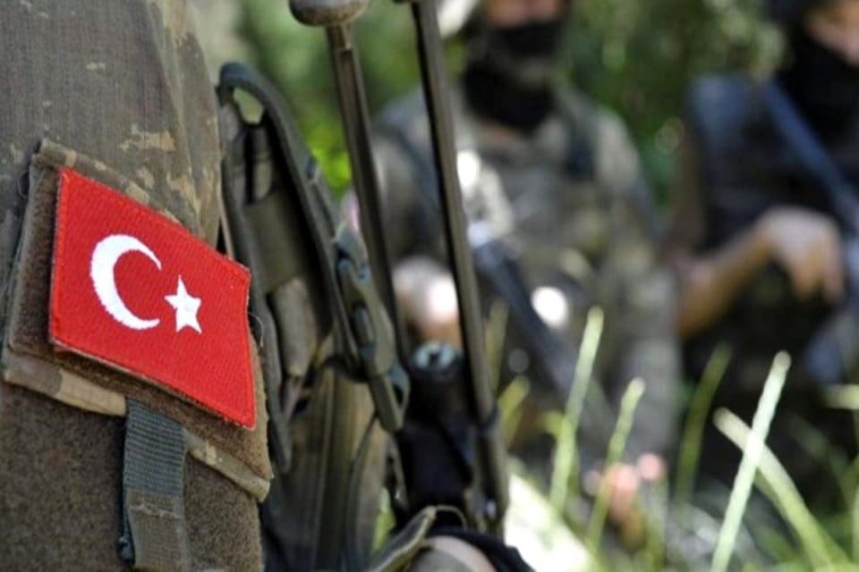 Metina, Zap, Avaşin, Basyan ve Kandil'e operasyon d&uuml;zenlendiği bildirildi. TSK'dan