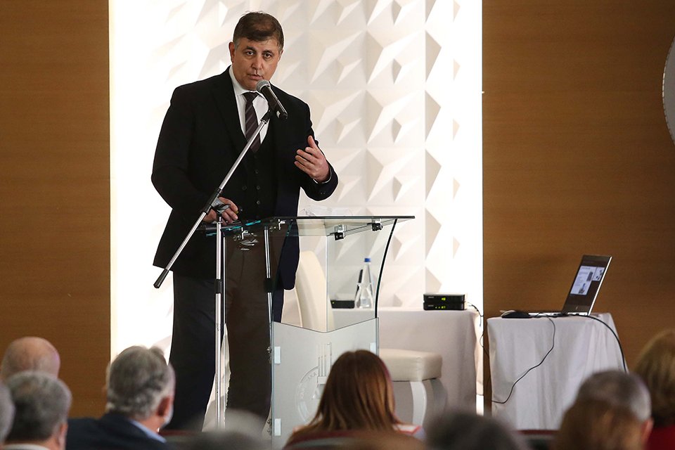 Karşıyaka Belediye Başkanı Dr. Cemil Tugay Cumhuriyet Halk Partisi İl