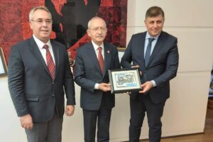 Karşıyaka Belediye Başkanı Dr. Cemil Tugay, CHP Karşıyaka İlçe Başkanı