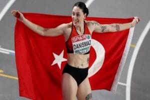 Milli atlet Tuğba Danışmaz, Avrupa Salon Atletizm Şampiyonası kadınlar &uuml;&ccedil;