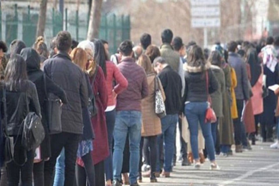 T&uuml;rkiye İstatistik Kurumu (T&Uuml;İK) işsizlik rakamlarını a&ccedil;ıkladı. A&ccedil;ıklamaya g&ouml;re işsizlik