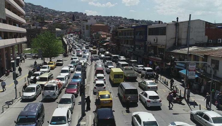 TÜİK verileri açıkladı: İzmir'de kayıtlı kaç araç var?