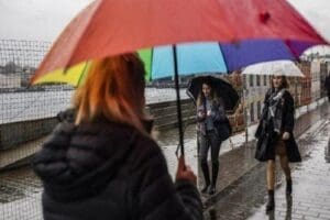 Yeni haftaya dair hava tahminlerine g&ouml;re, yer yer kendini g&ouml;steren