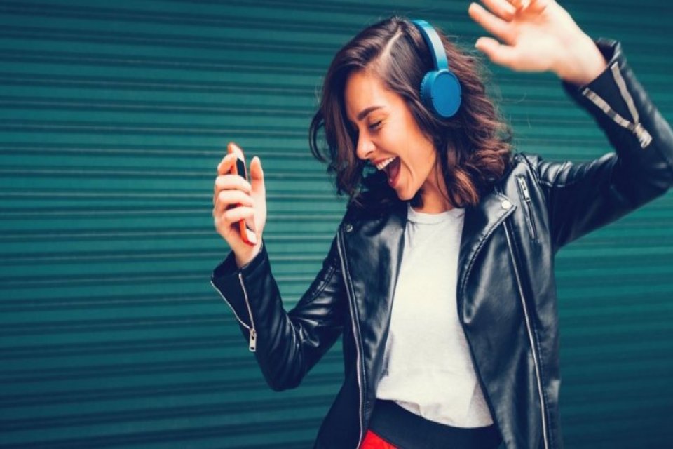 D&uuml;nyaca &uuml;nl&uuml; m&uuml;zik dergisi Rolling Stone, t&uuml;m zamanların en iyi