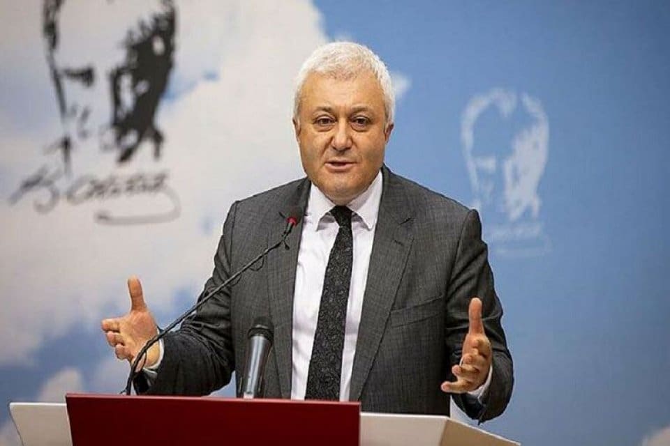 CHP İzmir Milletvekili Tuncay &Ouml;zkan, sosyal medya hesabından yaptığı paylaşımda,