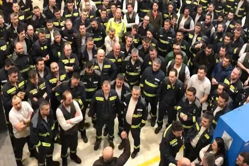 Kocaeli, Kırıkkale, Batman ve İzmir TÜPRAŞ işçileri, uygulanan ek zammı