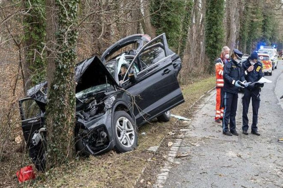 T&uuml;rkiye'den Almanya&rsquo;ya gelen ve turist oldukları belirlenen T&uuml;rk aile, kiralık
