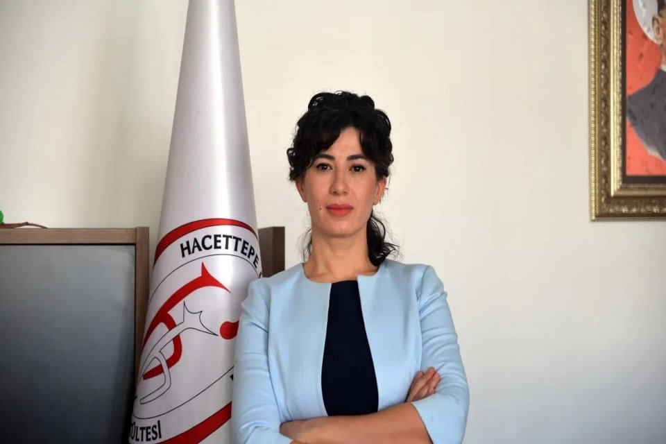 Sağlık hizmetlerinde hekimlerle birlikte hastalara hizmet veren hemşirelerle ilgili medyaya