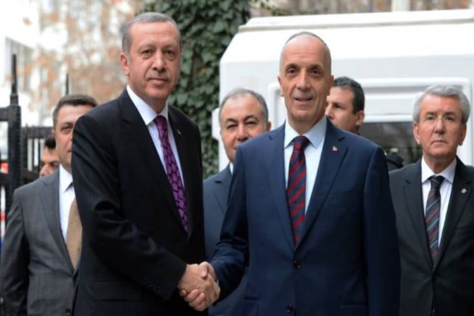 Cumhurbaşkanı&nbsp;Recep Tayyip&nbsp;Erdoğan, T&uuml;rk-İş Başkanı&nbsp;Erg&uuml;n&nbsp;Atalay&nbsp;ile ge&ccedil;en hafta bir g&ouml;r&uuml;şme yaptı. G&ouml;r&uuml;şme