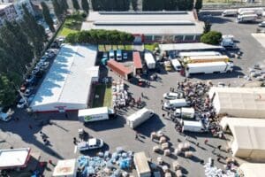 İzmir Valiliği ve T&uuml;rk Kızılay İzmir İl Şubesi ortak bağış