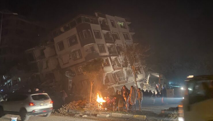 Türk Telekom yetkilisi Gürsoy: "Gayet şanslı bir deprem…" Eğer deprem Ankara veya İstanbul’da olsaydı…