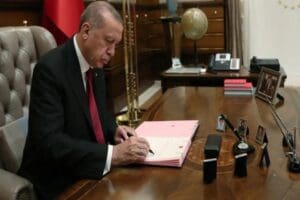 Macaristan'ın kimlik kartı hamili vatandaşlarının T&uuml;rkiye'ye yapacakları her 180 g&uuml;n