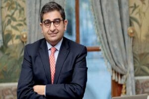 Kara para aklama ve dolandırıcılık su&ccedil;larından aranan Sezgin Baran Korkmaz