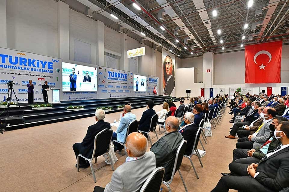 İzmir B&uuml;y&uuml;kşehir Belediyesi&rsquo;nin d&uuml;zenlediği &ldquo;Etkin ve Demokratik Yerel Y&ouml;netimler i&ccedil;in