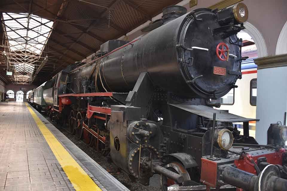 T&Uuml;RKİYE'nin &ccedil;alışır durumdaki son lokomotifi olan ve İkinci D&uuml;nya Savaşı