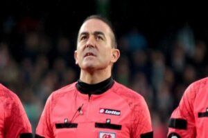 DHA'nın haberine g&ouml;re Sivasspor-Galatasaray ma&ccedil;ının VAR hakemi &Ouml;zg&uuml;&ccedil; T&uuml;rkalp, aktif