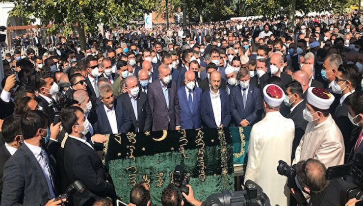 Türkiye siyasetini buluşturan cenaze: Oğuzhan Asiltürk son yolculuğuna uğurlandı