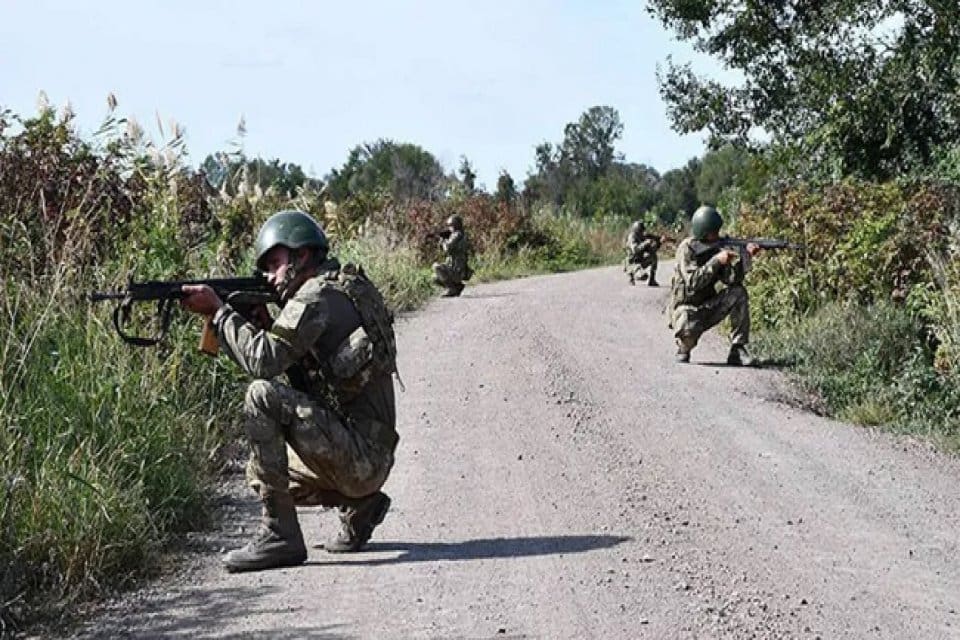 Milli Savunma Bakanlığı,&nbsp;Yunanistan ve Suriye'den T&uuml;rkiye'ye&nbsp;yasa dışı yollarla ge&ccedil;meye &ccedil;alışan;