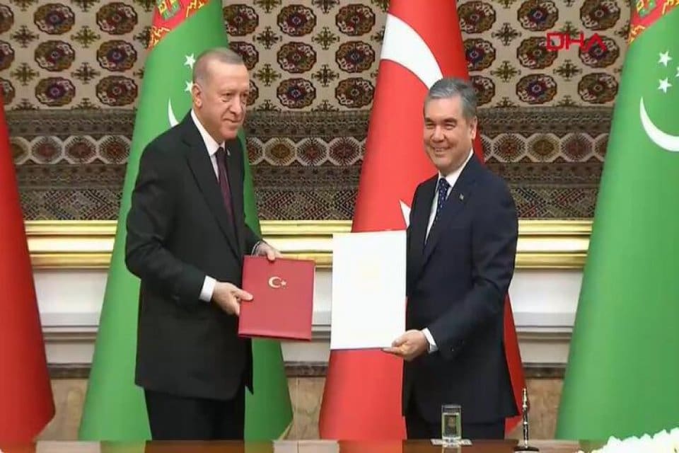 Cumhurbaşkanımız Erdoğan, T&uuml;rkmenistan Devlet Başkanı Gurbanguli Berdimuhammedov ile ortak basın