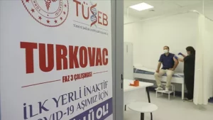 Yerli Turkovac aşısının raporlama &ccedil;alışmasında yer alan Prof. Dr. Orhan
