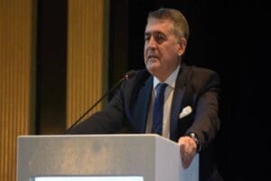 T&Uuml;SİAD Başkanı&nbsp;Orhan Turan,&nbsp;"Kalkınmak i&ccedil;in de &ouml;ncelikle sağlıklı ve s&uuml;rd&uuml;r&uuml;lebilir bir