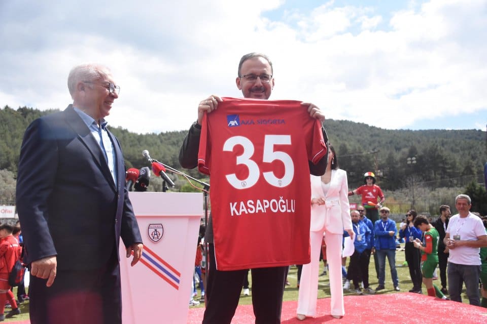Gen&ccedil;lik ve Spor Bakanı Mehmet Muharrem Kasapoğlu, Altınordu'nun ev sahipliğinde